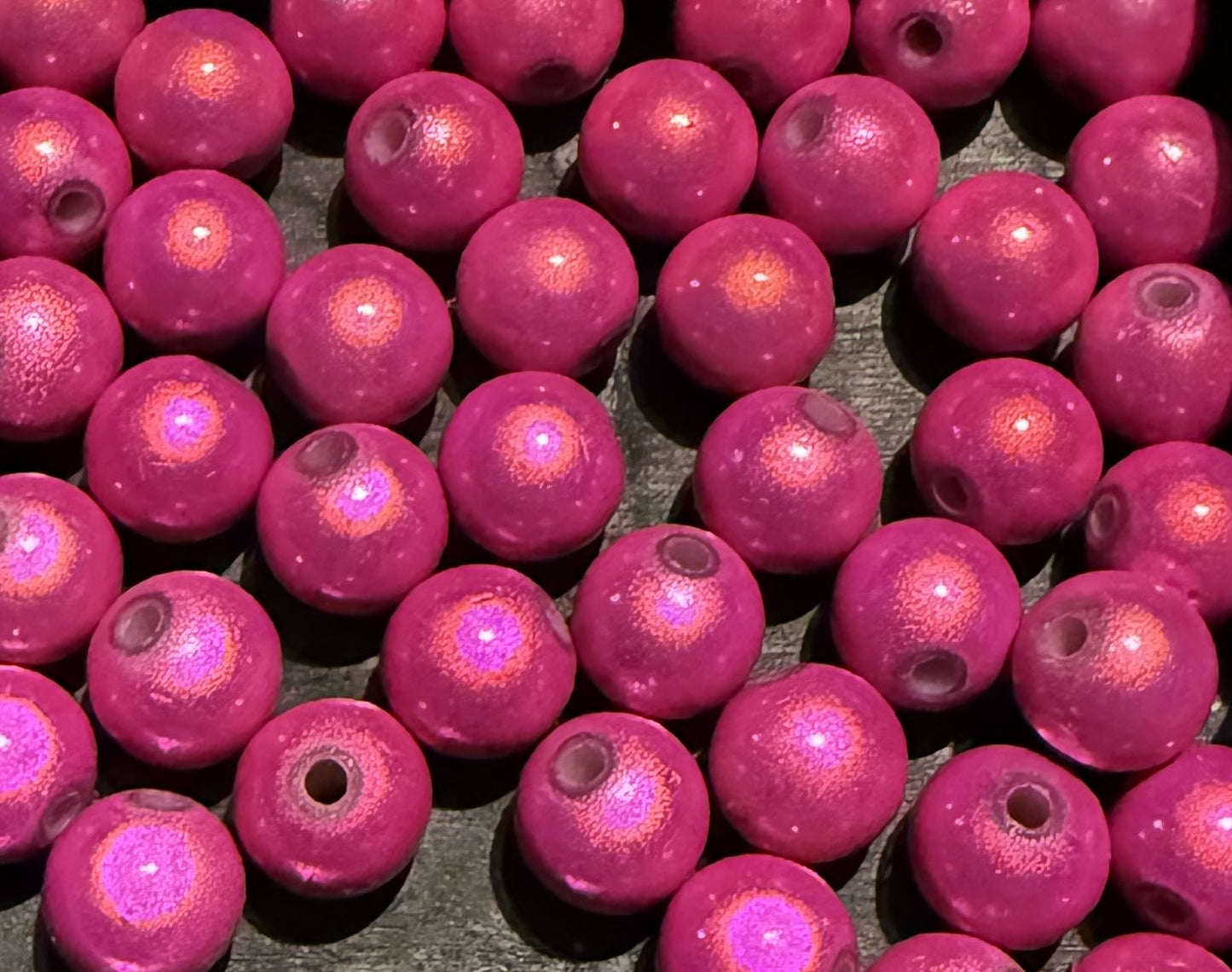 Roze kunststof kraal