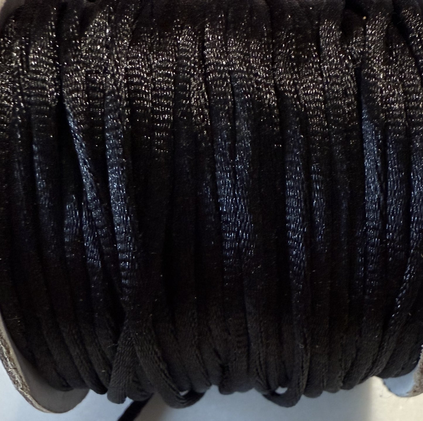 Satijnkoord zwart ( prijs per meter )