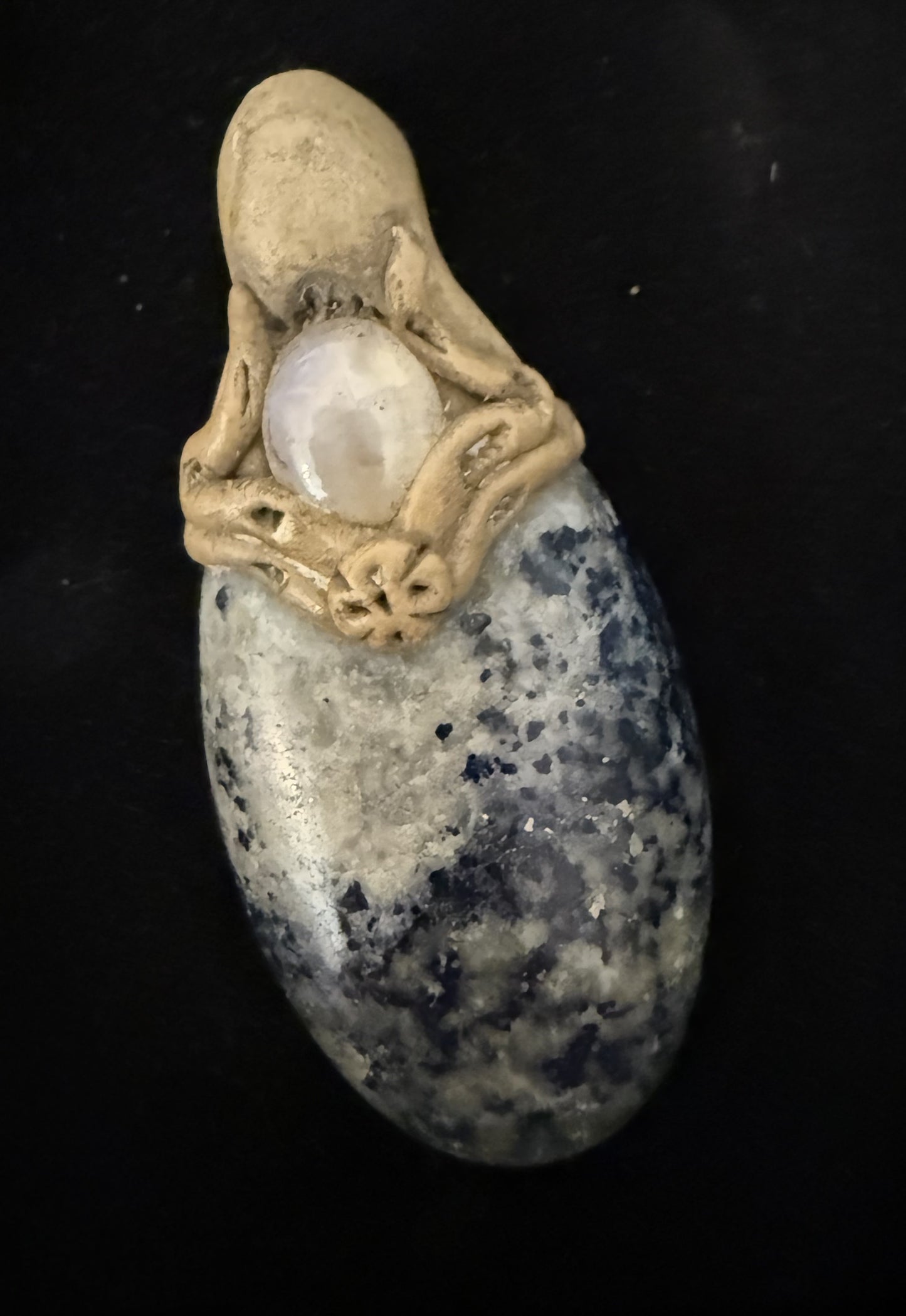 Mooie natuursteen hanger