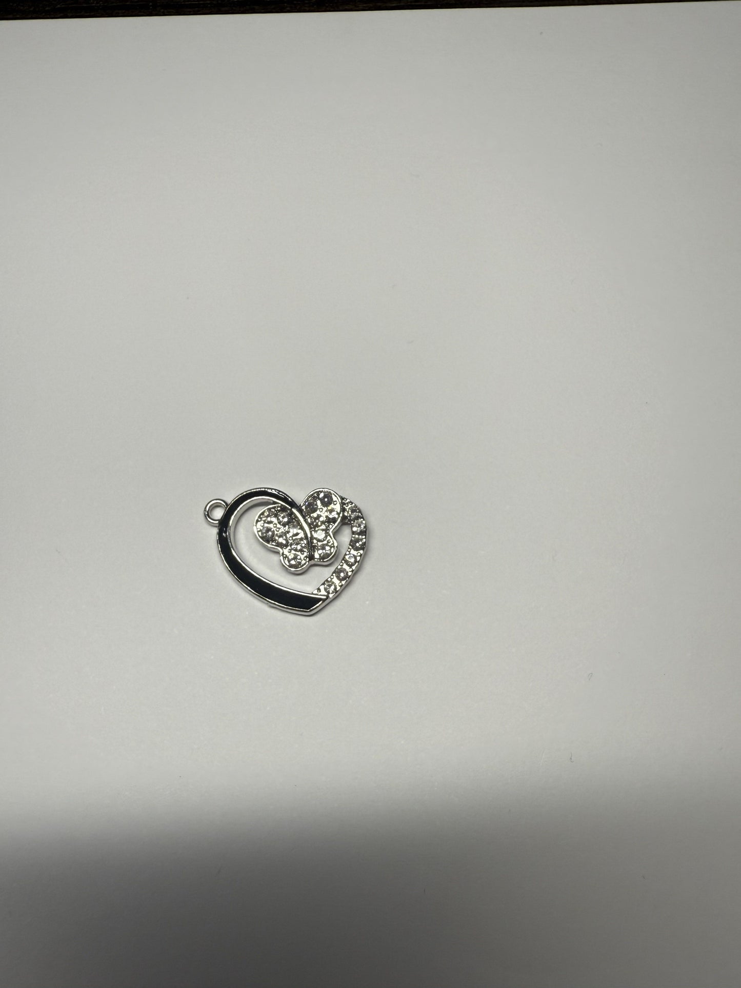 Zilver hart met vlinder en steentjes Nr134a