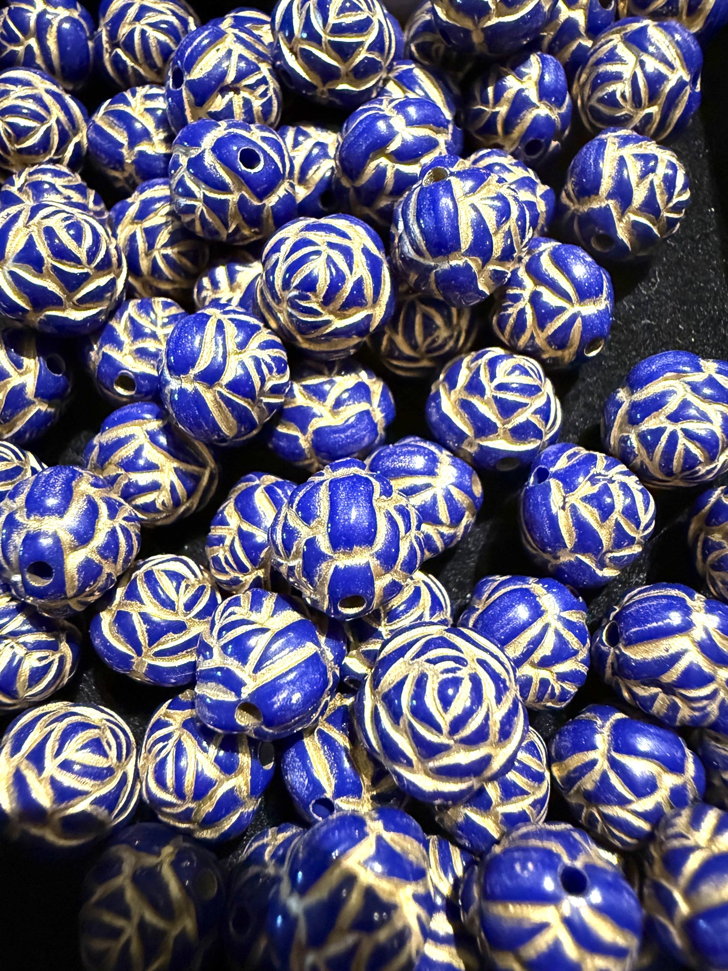 blauw/gouden kraal