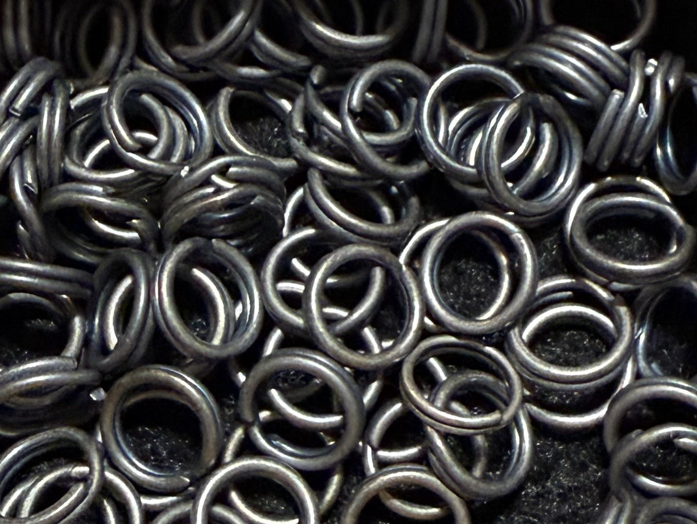 split ring grijs metaal