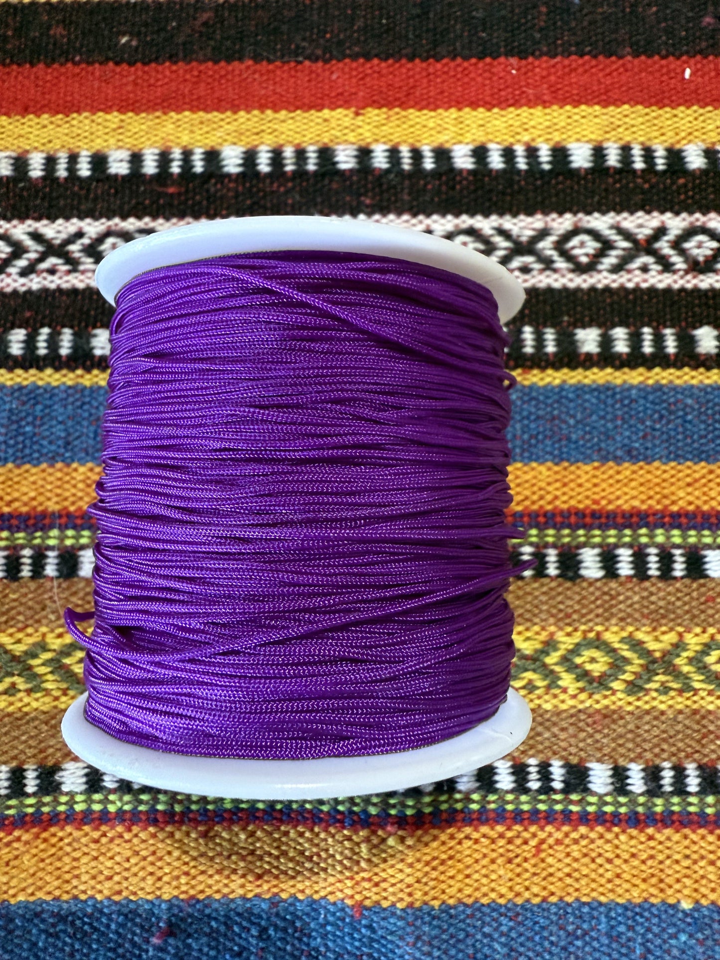 Macrame draad paars( prijs is per meter )