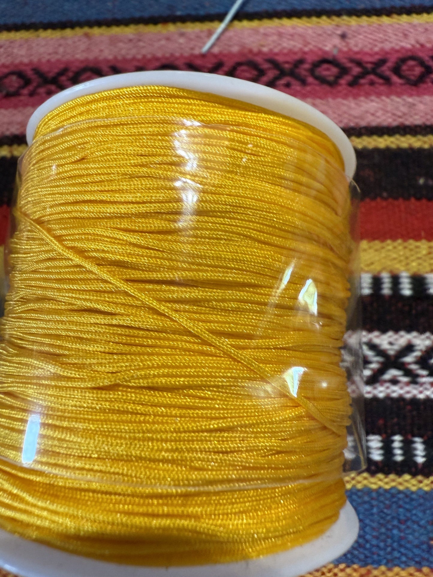 Macrame draad okergeel( prijs is per meter )