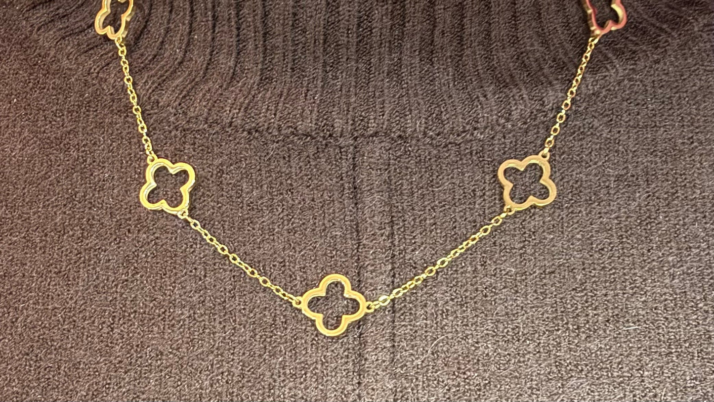 Daisy Necklace